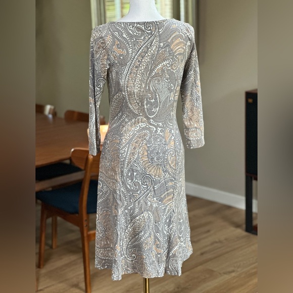 Tommy Bahama paisley fit and flair stretchy pullover midi dress - Picture 3 of 7